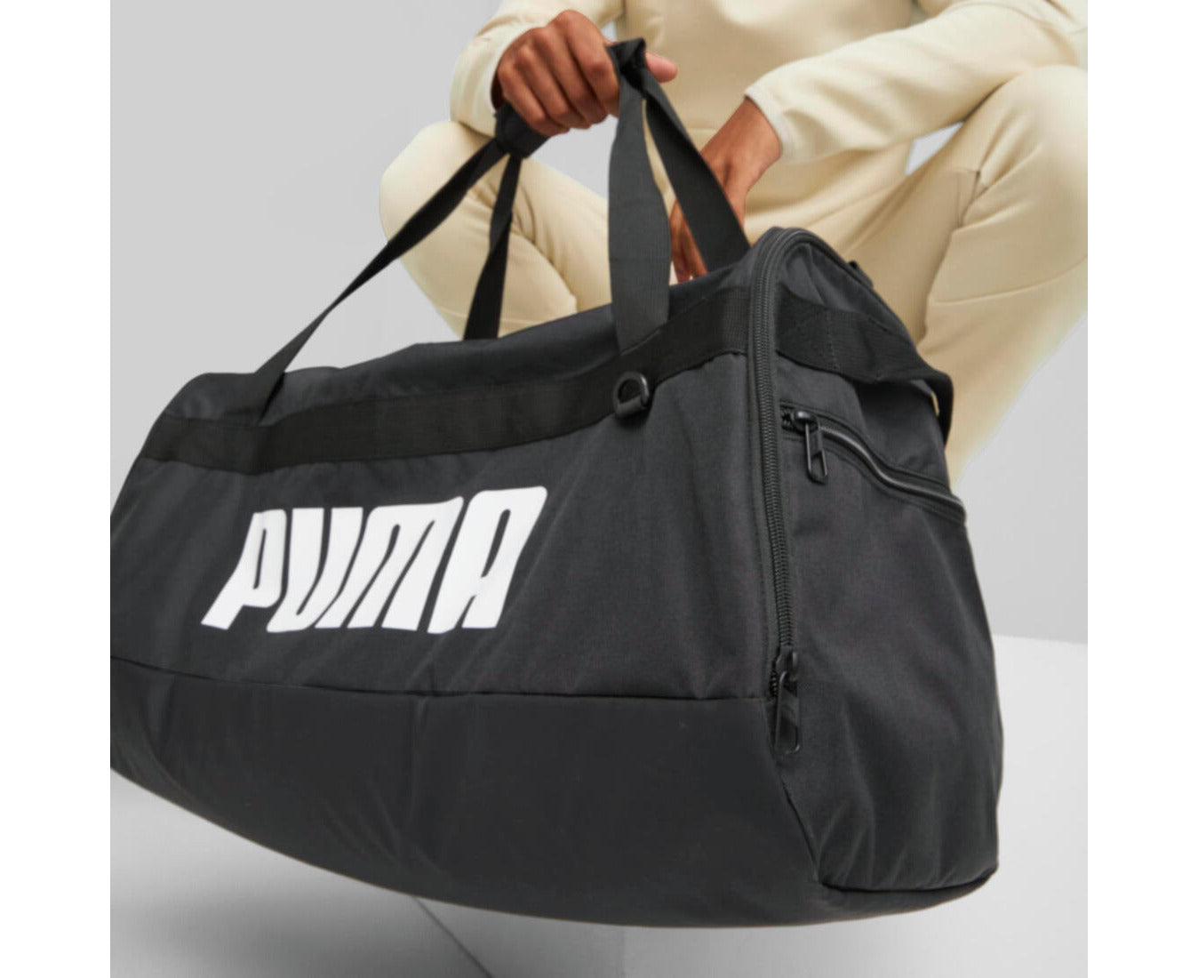 58L Challenger Medium Duffle Bag - Black